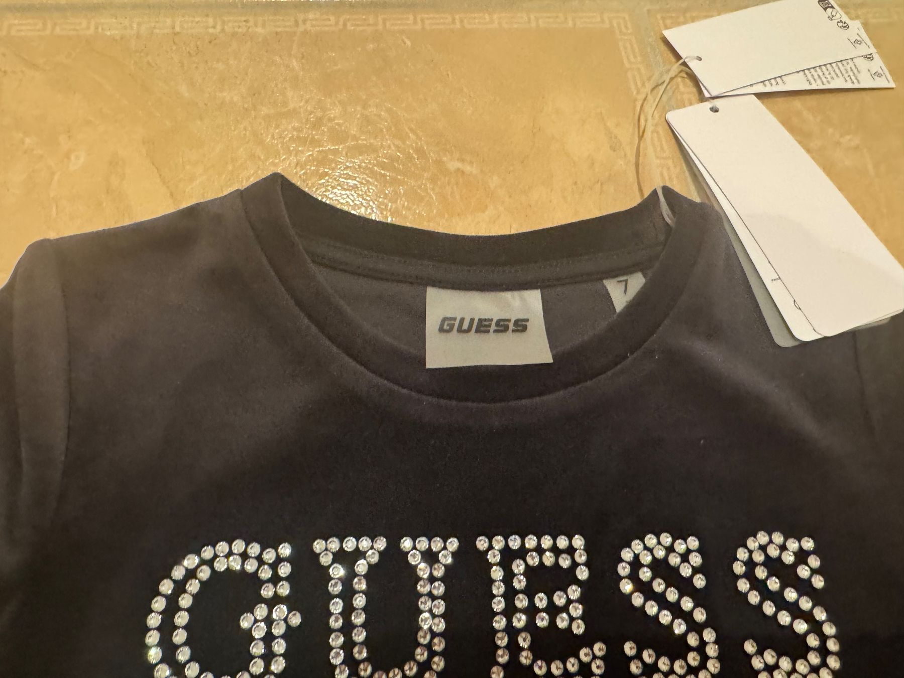 Guess Camicette, T-shirt & Top: Guess neues Glitzer Samtshirt, 7J 122 – Nuovo e nell'imballaggio originale da Klingnau venduto da Markus14 1