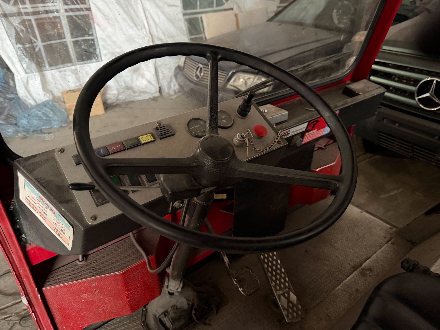Véhicules utilitaires: ALK ELEKTRO ZUGFAHRZEUG – D'occasion à Avenches par BOOTTRANSPORTE 3