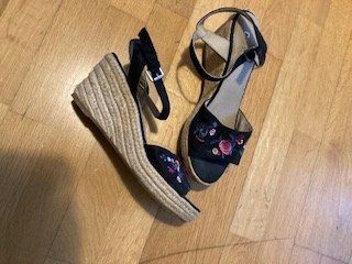 Scarpe da donna: Sandale à plateforme t.39 – Usato da Boudry venduto da Lamue01 1