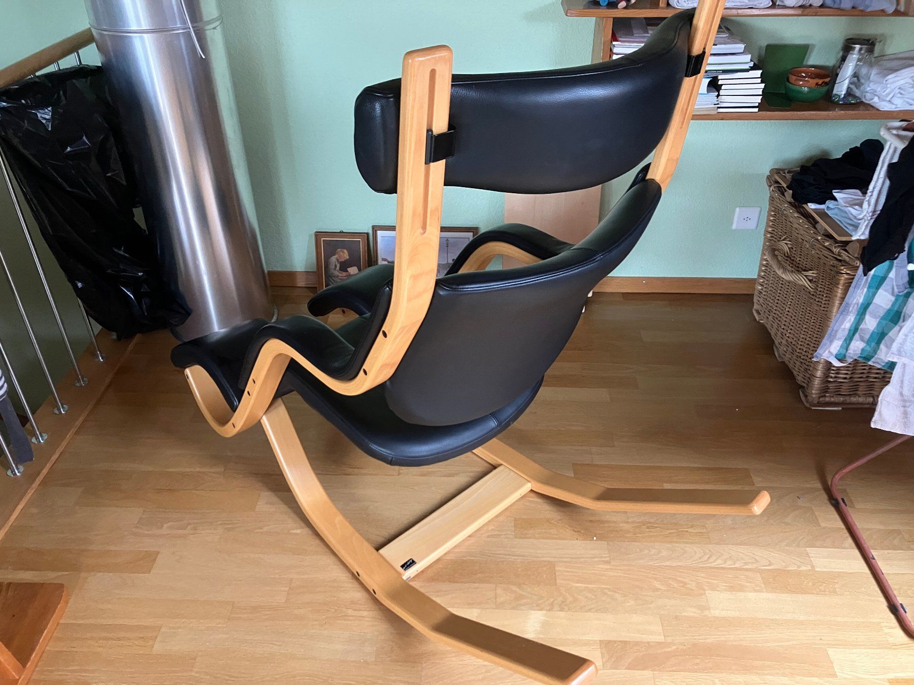 Stokke Poltrone: Relaxsessel Gravity, Stokke – Usato da Riedholz venduto da mastercom 3
