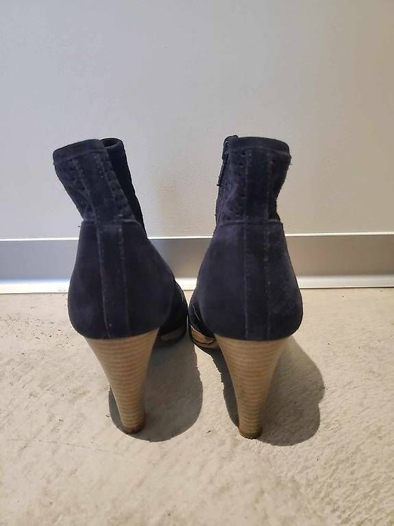Scarpe da donna: Bottines en daim "Varese" – Usato da Bernex venduto da Sooeg_01 3