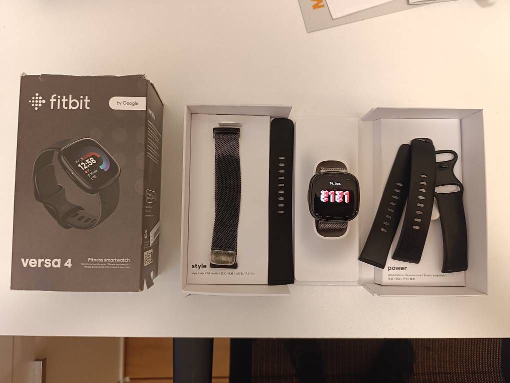 Fitbit Smartwatch: Fitbit Versa 4 / Smartwatch / statt 140.- – Gebraucht aus Urnäsch von Roadchief1991 2
