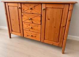 Holzkommode im Landhausstil – 4 Schubladen und 2 Türen