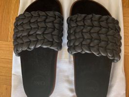 Sandales plates en cuir by Chloé / Kacey leather flat slides
