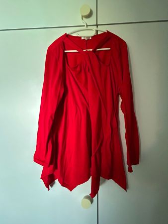 Vestito rosso sintetico tg. 5XL (veste piccolo)