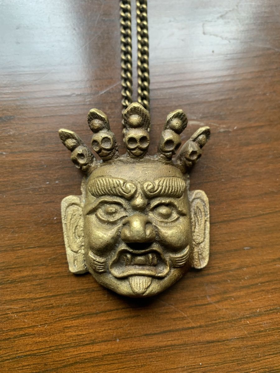 Catenine: Collier représentant Yama – Usato da Delémont venduto da Torve314