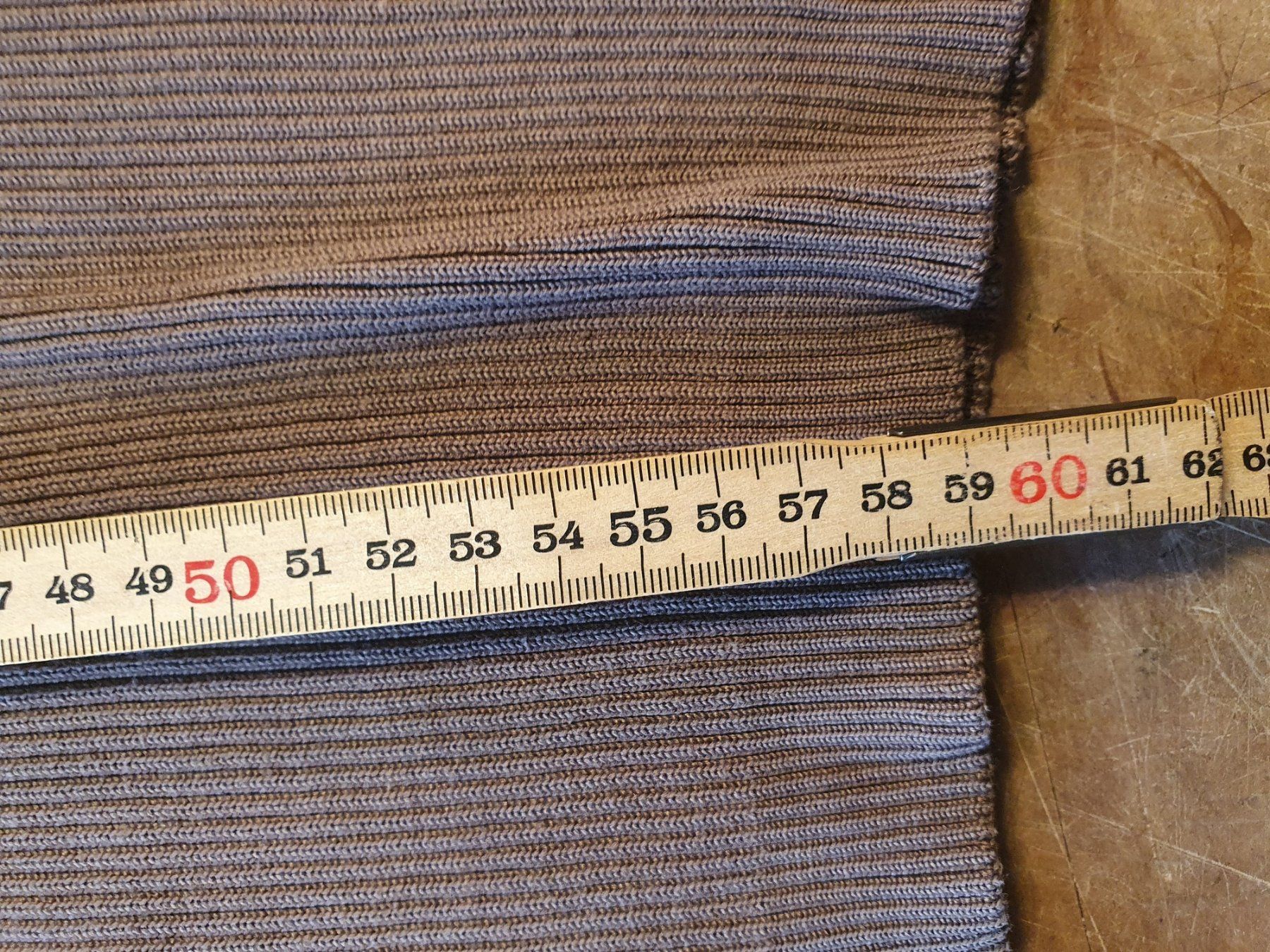 Maglioni & Felpe: Damenpullover ärmellos Grösse 42 – Usato da Zürich venduto da loosebone 2