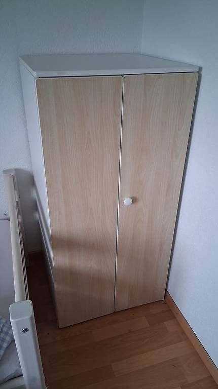 Ikea Armadi: Kinder Kleiderschrank IKEA 1jährig – Usato da Zetzwil venduto da SonjaDilly