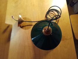 Antike Lampe Glasschirm grüne Messingfassung mit Baldachin