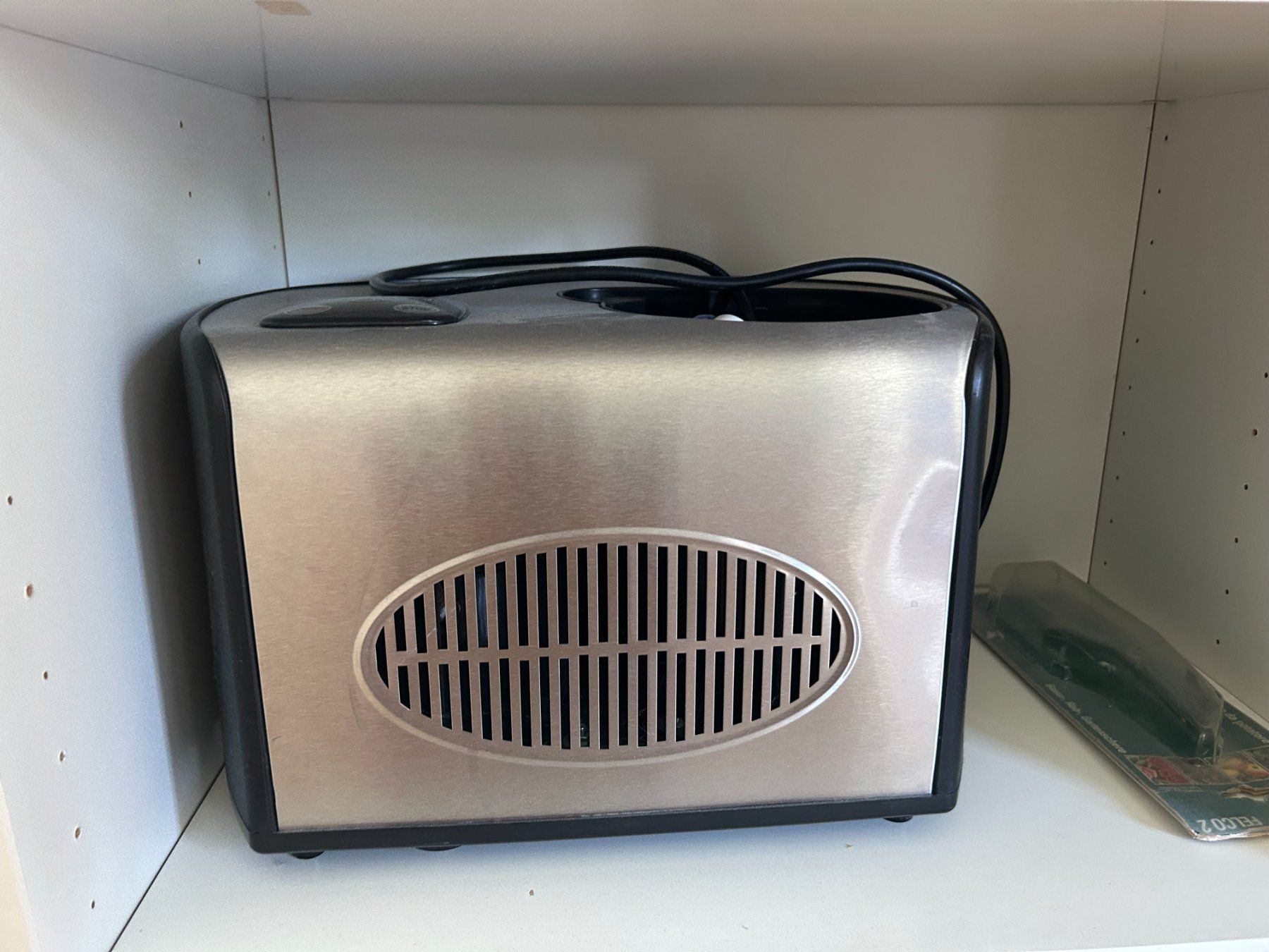 Appareils de cuisine: Glacé Maschine von Unold mit Rezeptbuch – D'occasion à Zug par Tugiumerin 3