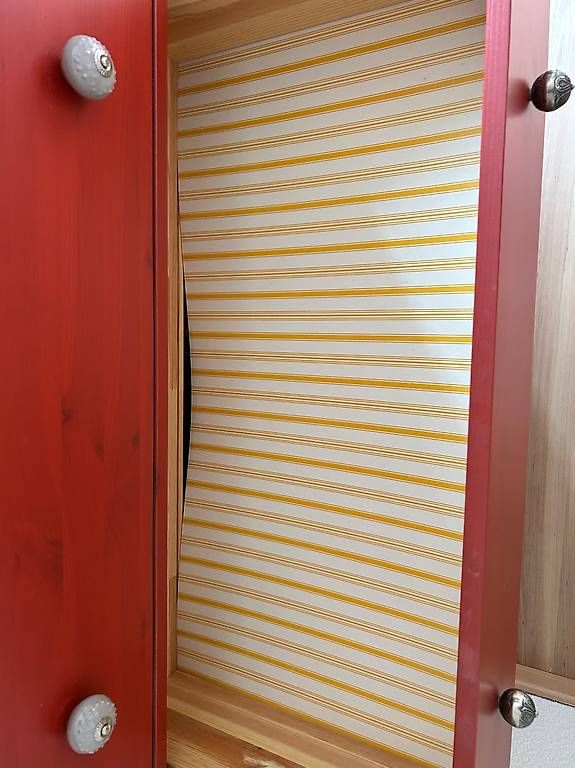 Cassettiere: Kommode IKEA Hemnes 3 Schubladen rot – Usato da Oftringen venduto da Solima 1