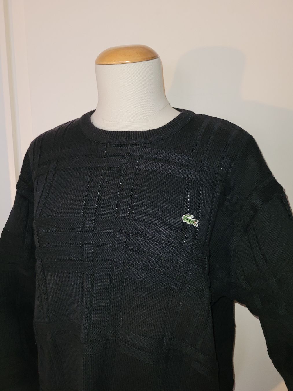 Lacoste Maglioni & Felpe: Schwarzer Lacoste Pullover mit Muster, Grösse M – Usato da Solothurn venduto da tingel_t