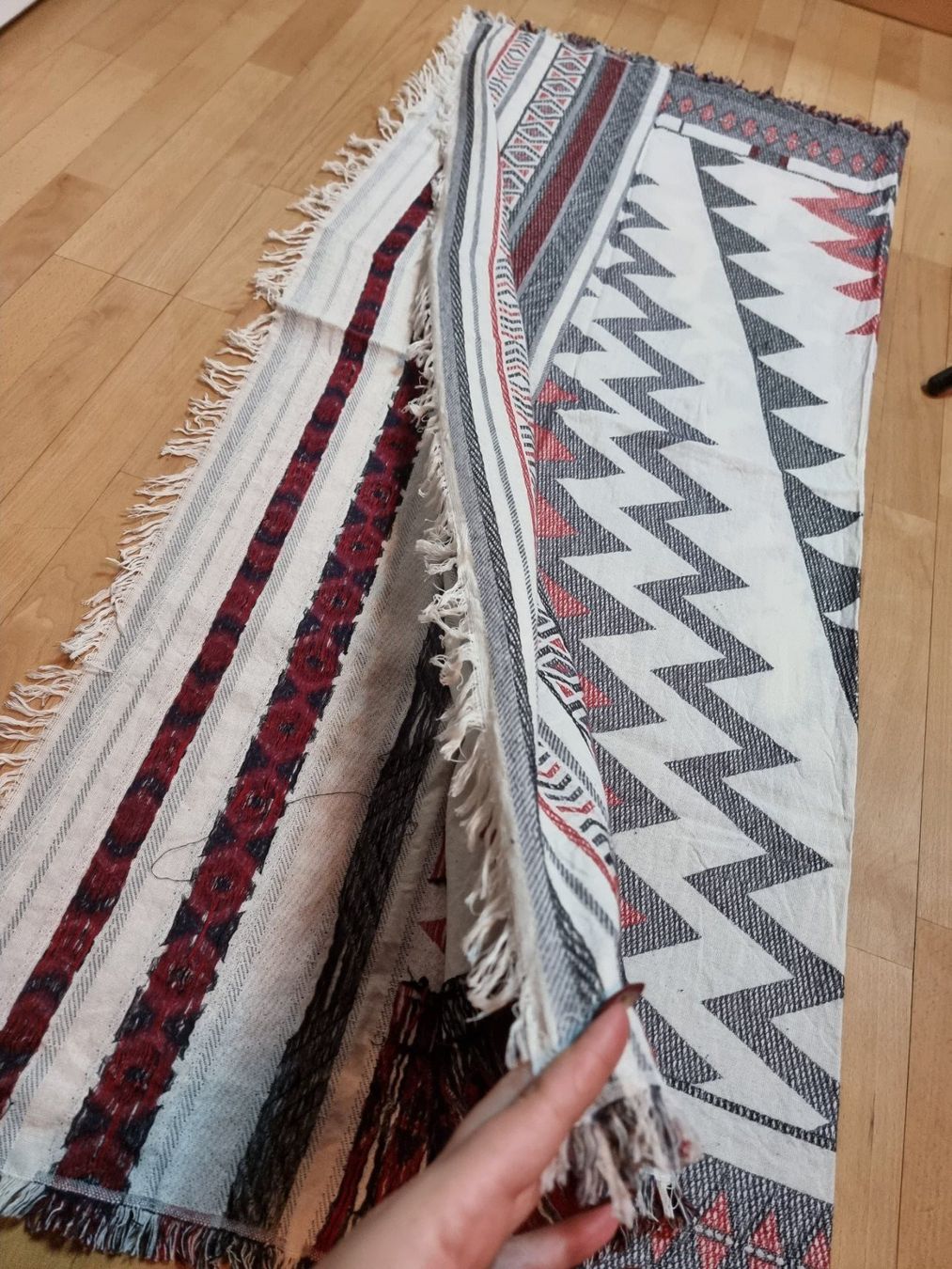 Foulard & Sciarpe: 🌺Grosse Schal 🌺 – Usato da Wald ZH venduto da CapLux 4