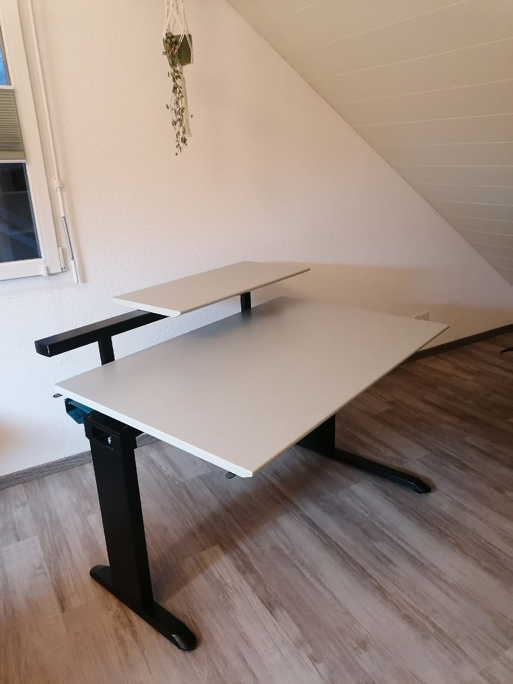 Scrivanie: Schreibtisch – Usato da Obergösgen venduto da blossom8 1