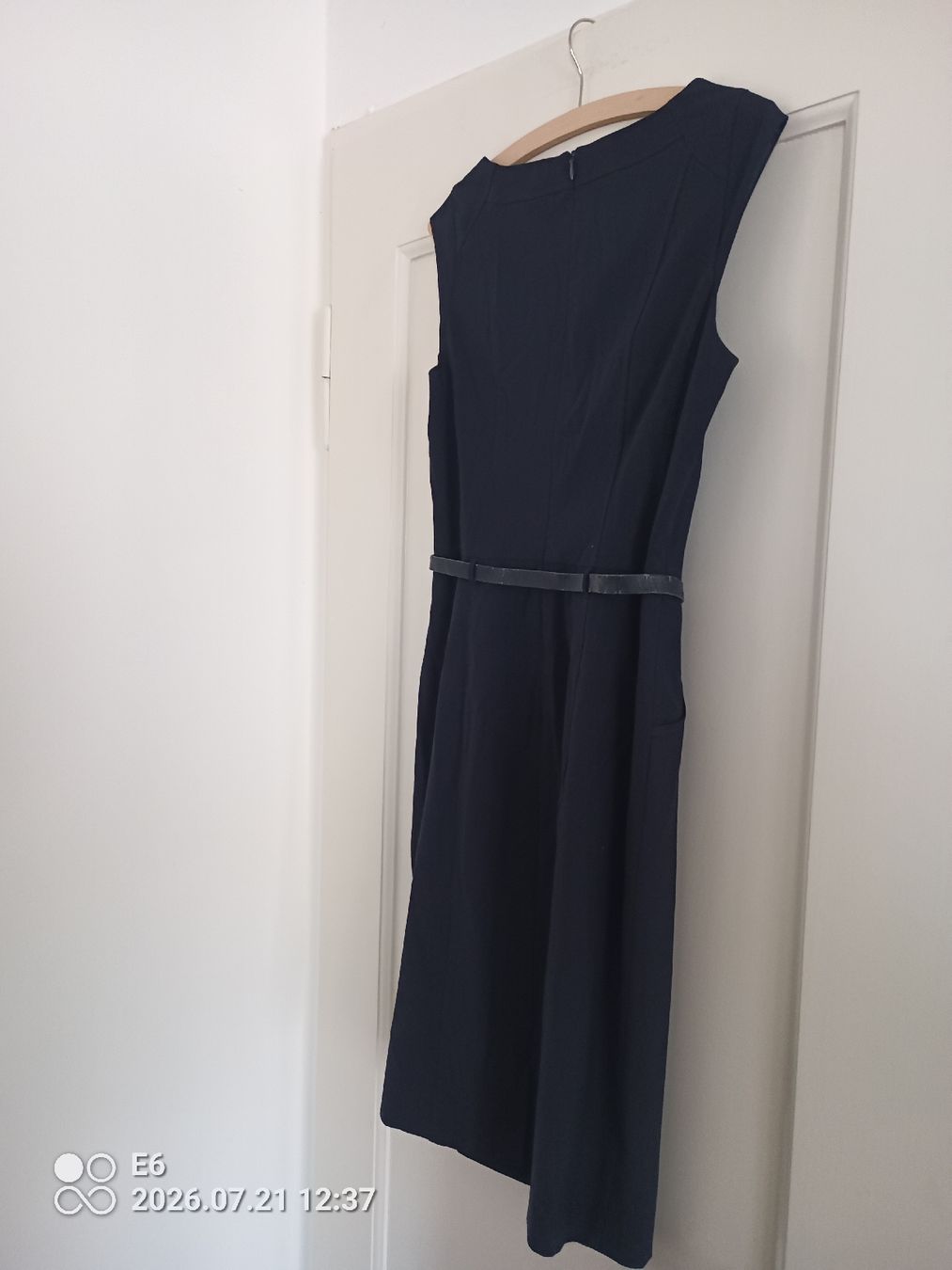 Kleider: Elegantes Trägerkleid – Gebraucht aus Zürich von Mitzi6 2