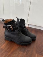 Schwarze Lederstiefel von Konstantin starke
