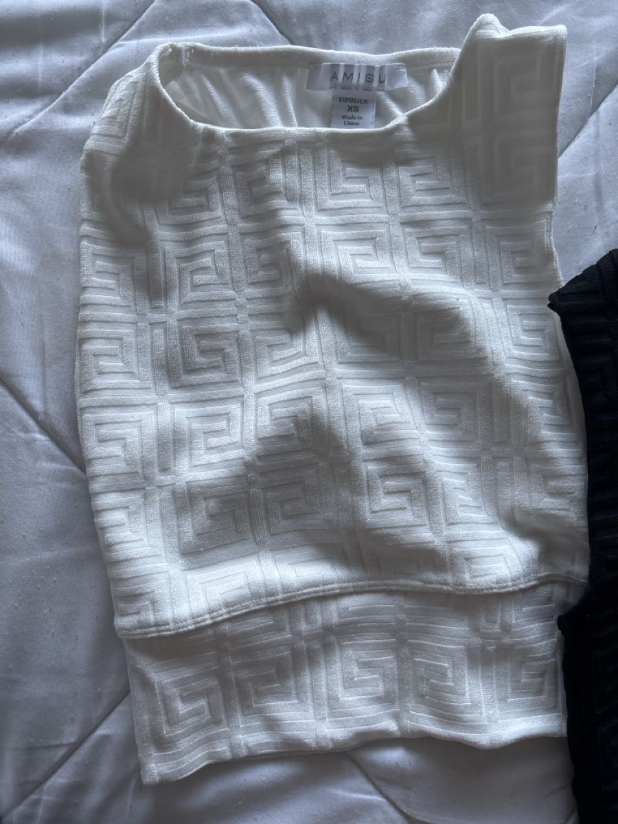 Camicette, T-shirt & Top: Top donna , taglia XS, nero e bianco. 5 – Usato da sion venduto da mar_zd57 1