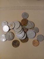Lot de 25 pièces de monnaie roumaines, diverses valeurs.