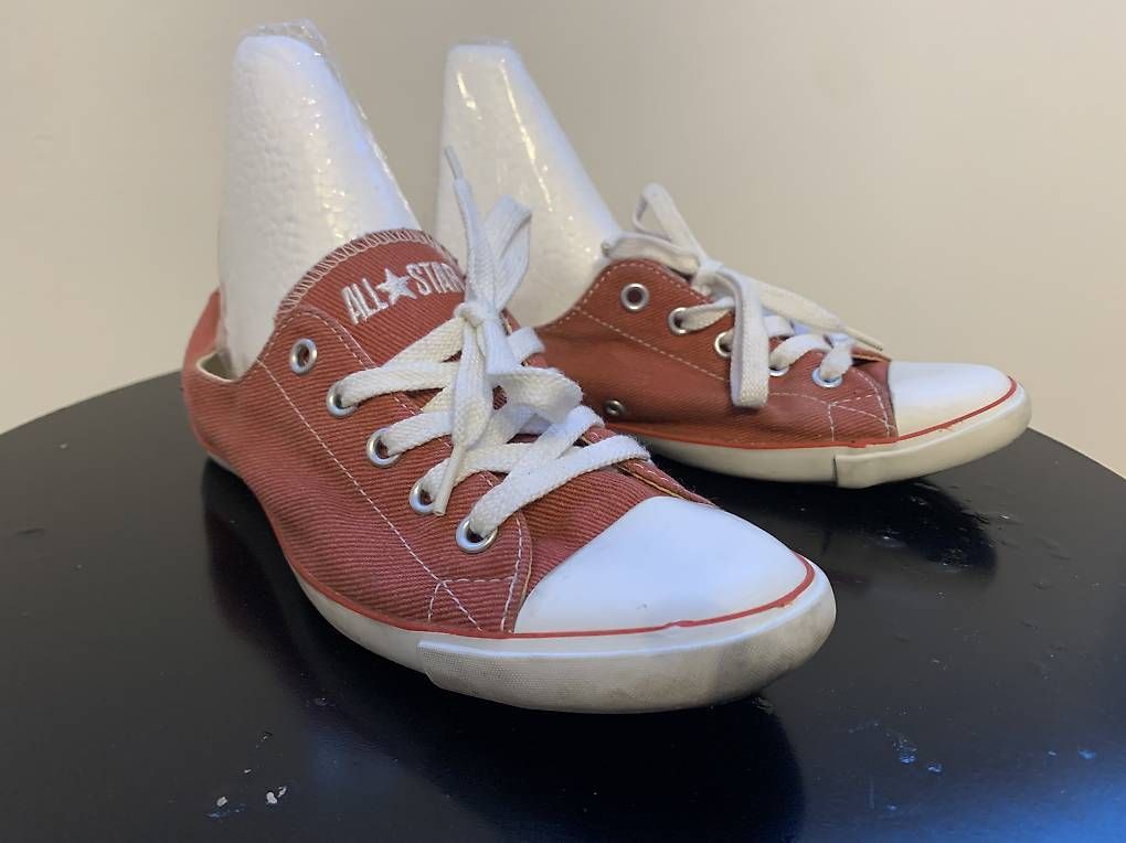 Scarpe da donna: Converse Damen lachs/orange Gr. 37.5 – Usato da Einsiedeln venduto da ver_sb5p