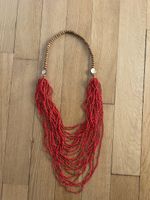 Ausgefallene Statement-Halskette aus Südamerika – Holz & rot