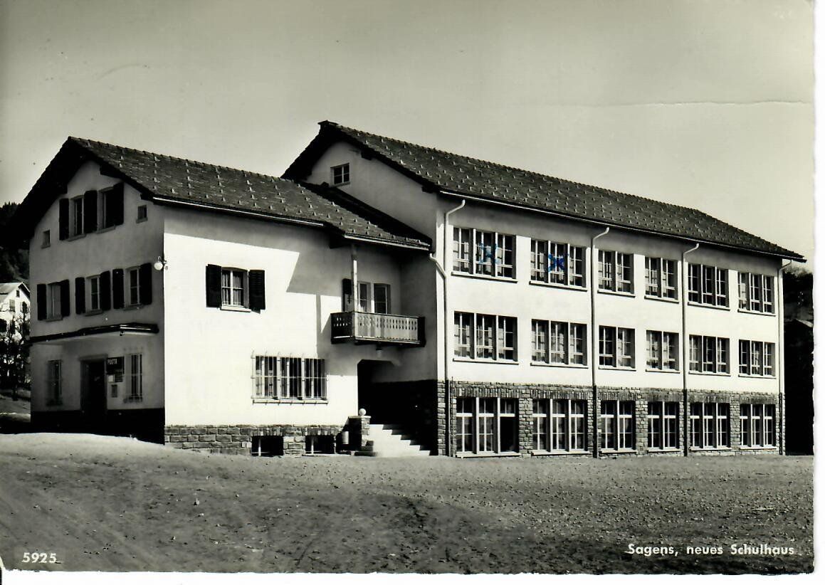 Cartoline postali: Sagens, Post - Schulhaus – Usato da Hochdorf venduto da Ziegel-16