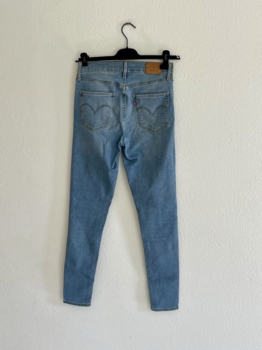 Levi's Jeans: Levi's Premium Jeans 720  Grösse 27 – Usato da Richterswil venduto da Prangins9 3