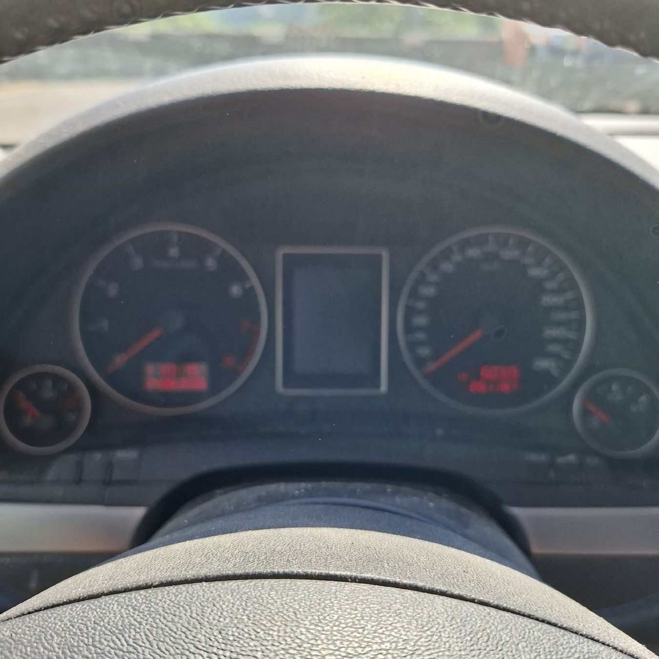 Audi Autos: AUDI A4 Avant Quattro B7 147PS Silber 2004  – Defekt aus Trogen von 2ndlifebrocantegmbh 5