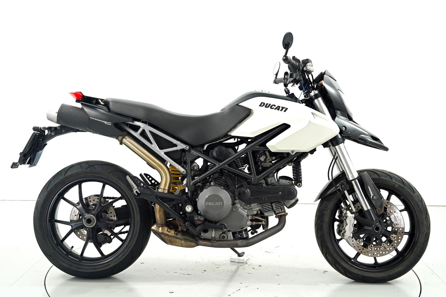 Ducati Strasse: Ducati Hypermotard 796 – Gebraucht aus Winterthur von MCW