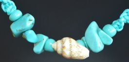 Armband K-810 – Türkis mit Muschel – Verstellbar