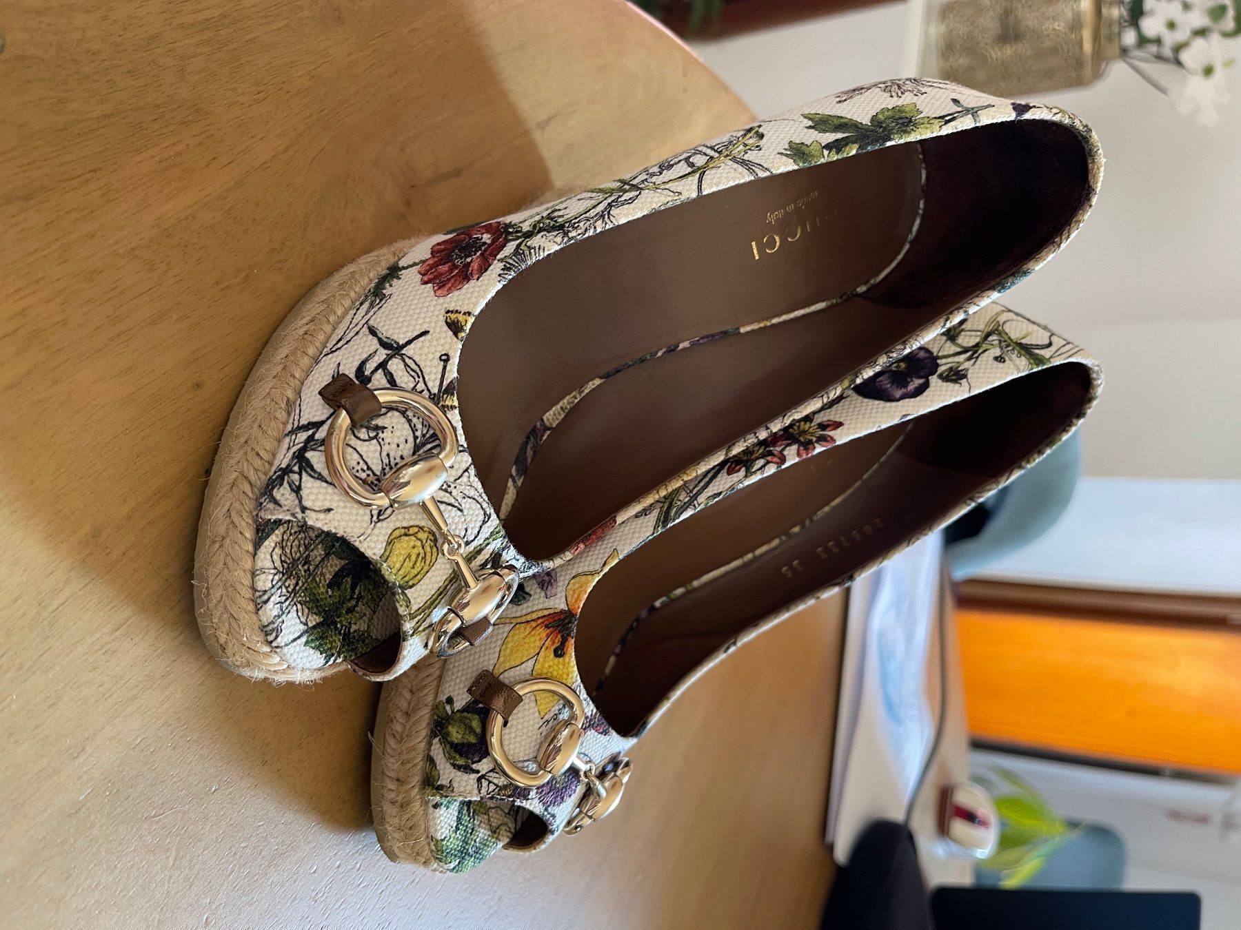 Scarpe da donna: Mules Gucci imprimé Flora – Usato da Grandvaux venduto da abbybe