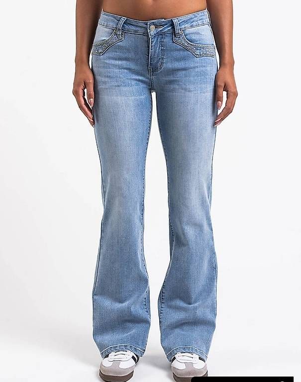 Jeans: Neue Jeans – Usato da Uetendorf venduto da 5495cornelia