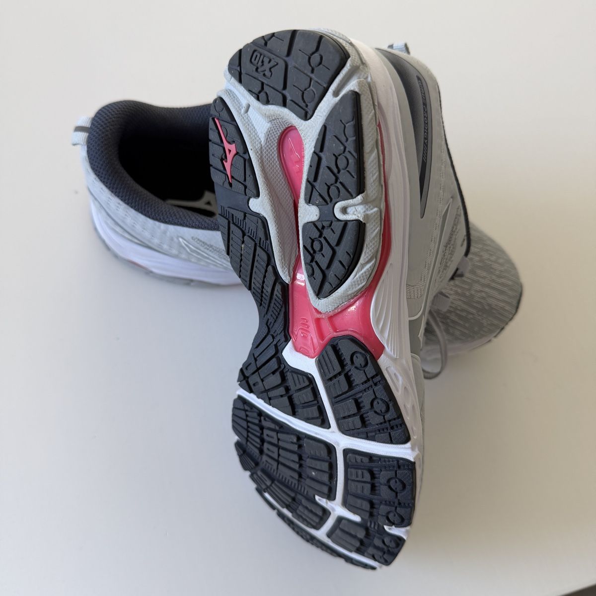 Mizuno Scarpe da donna: Mizuno shoes – Usato da Emmen venduto da Avviivva_Com2023 5