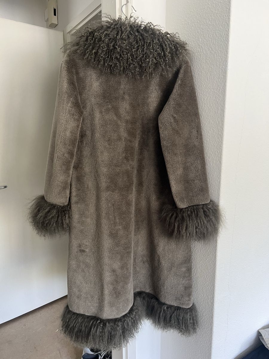 Manteaux: Charlotte Simone Mantel – Neuf avec emballage d'origine à Zürich par sellingmystuff1 5