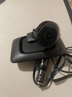 TomTom Navigationsgerat mit Halterung und Ladekabel