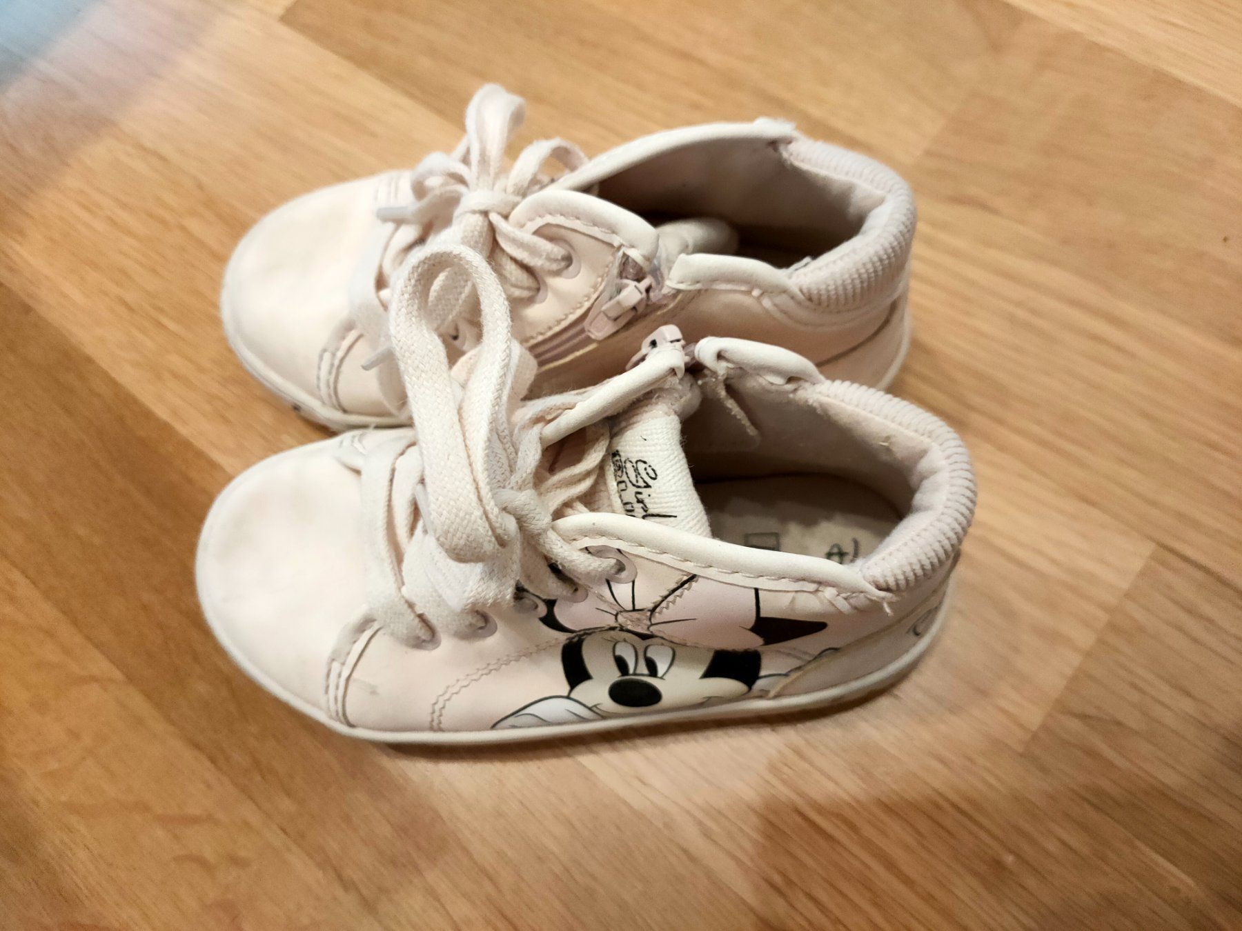Zara Scarpe per ragazze: Schuhe von Zara Grösse 25 – Usato da Regensdorf venduto da Donaldduck0907 1