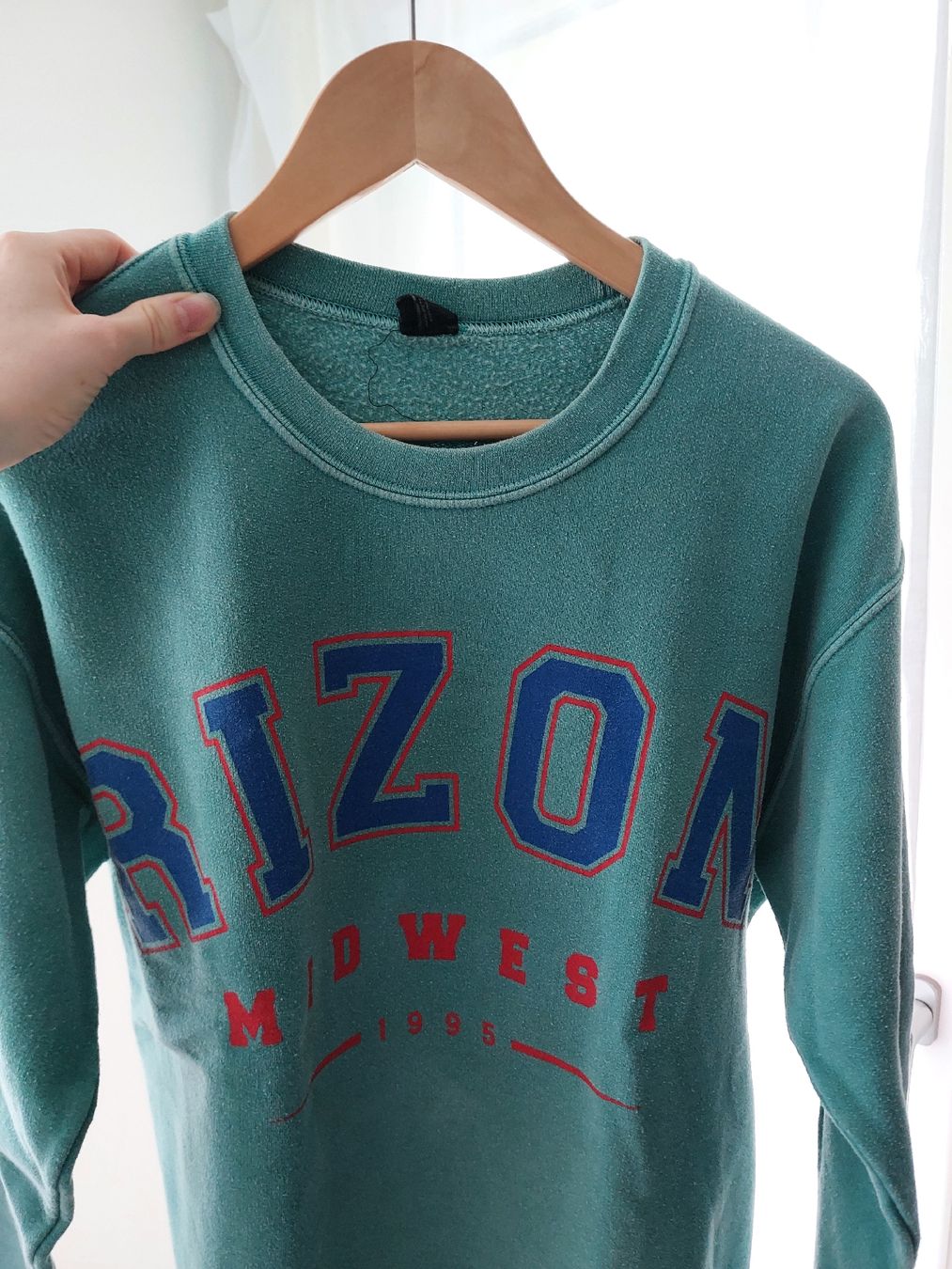 Urban Outfitters Pullover & Sweatshirts: Pullover Urban Outfitters vintage-Optik – Gebraucht aus Münchenbuchsee von Ataf_Morgana 1