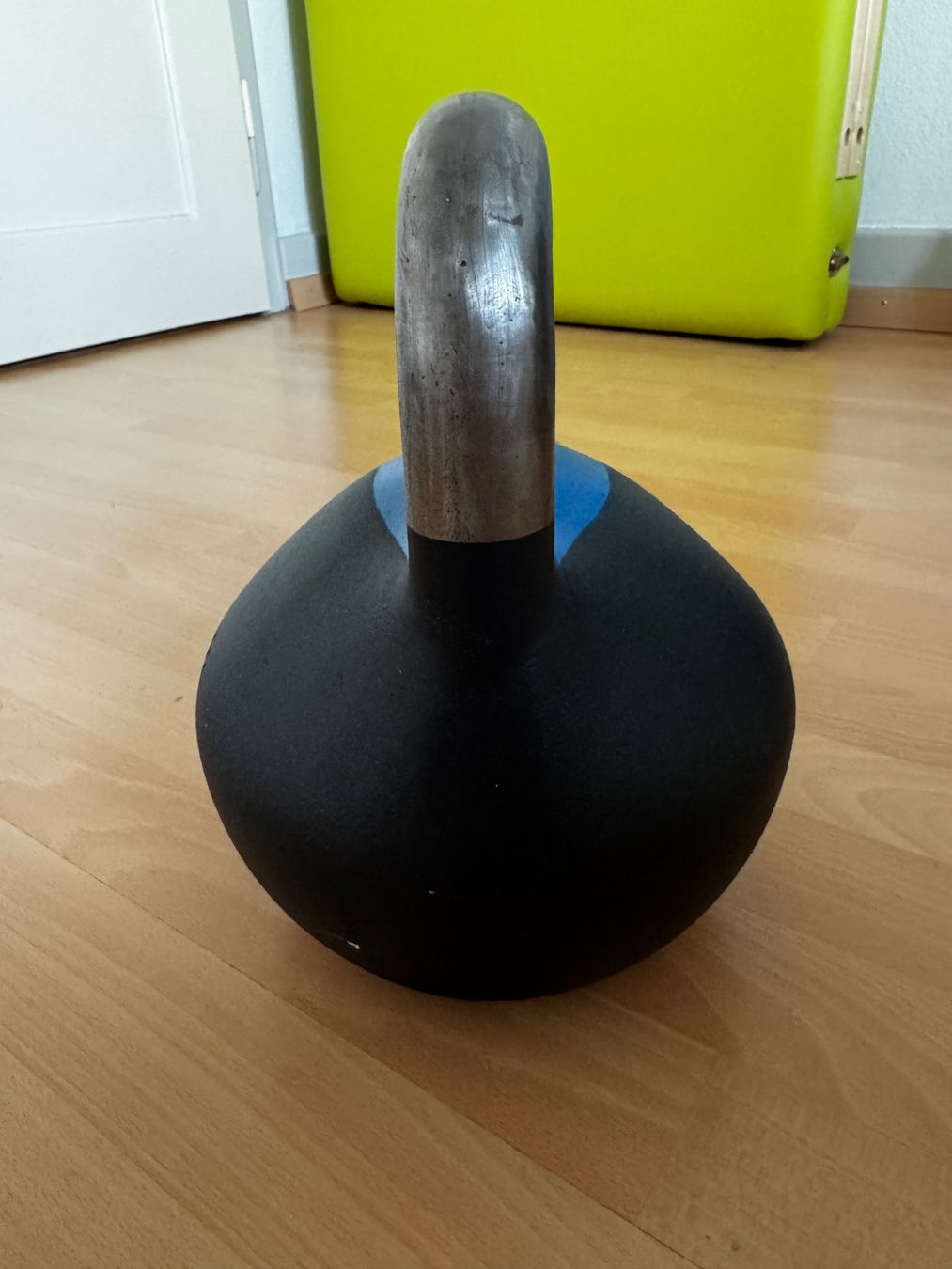 Manubri & Pesi: Kettlebell Martin 12 kg – Usato da Brugg AG venduto da lju_qw9v 1