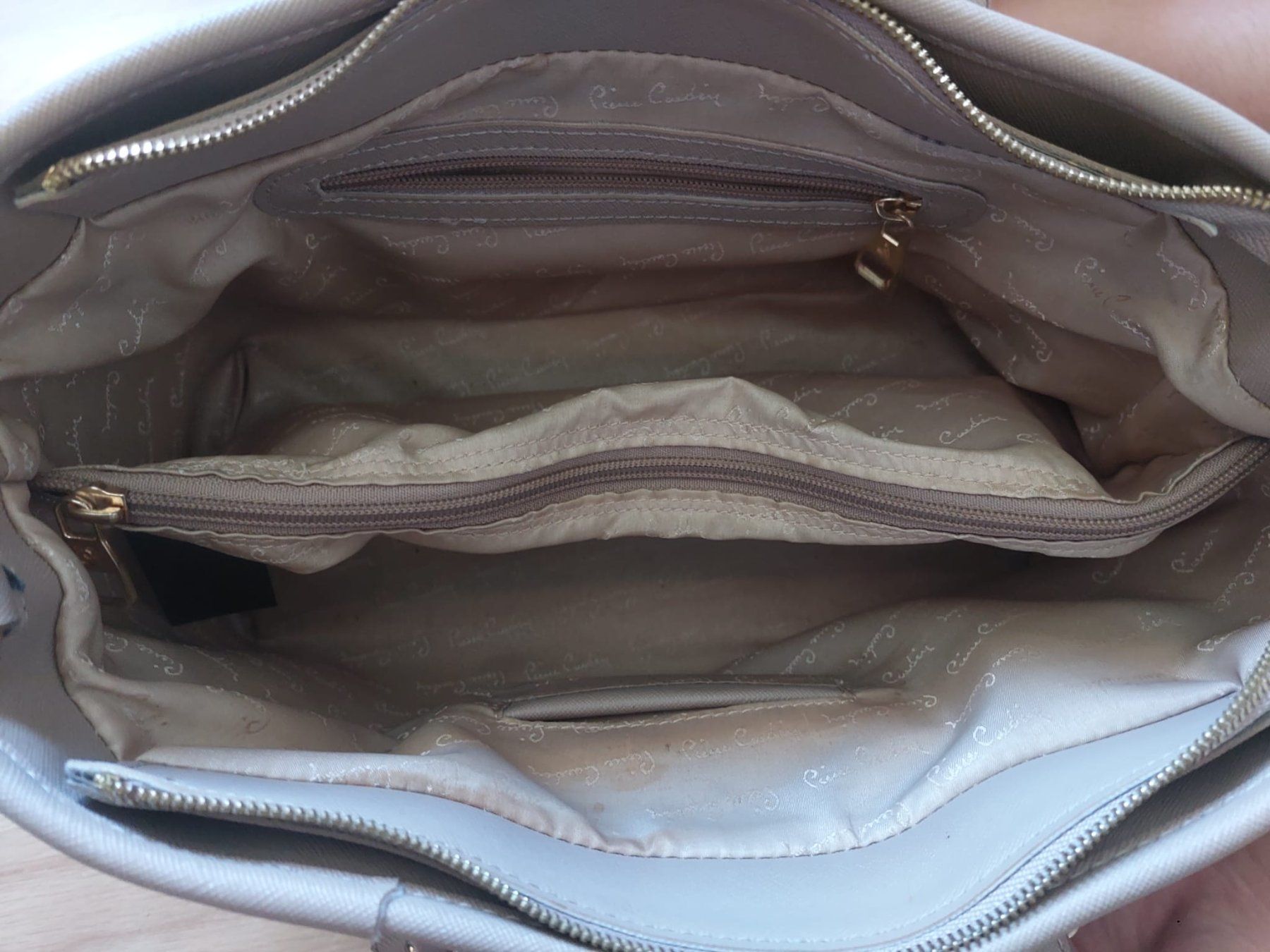 Pierre Cardin Sacs femmes: Sac à main Pierre Cardin – D'occasion à L'Orient par anne2010 2