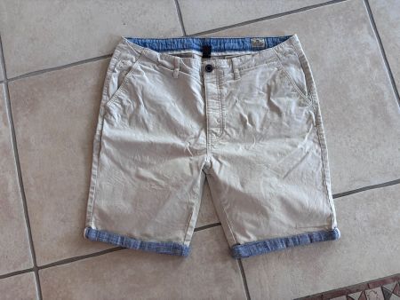 Shorts beige EUR 46