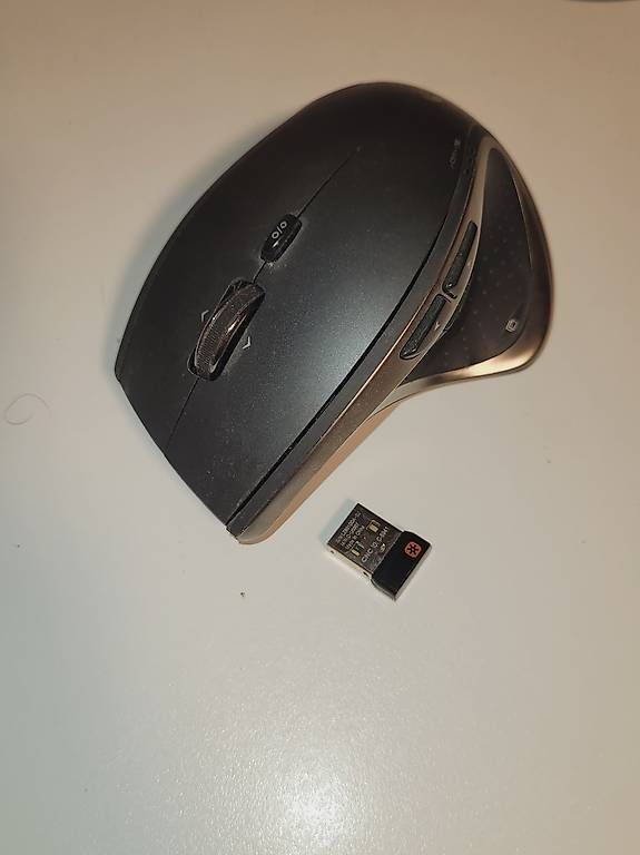 Souris: Logitech Performance MX Maus – D'occasion à Fräschels par garigagarin 1