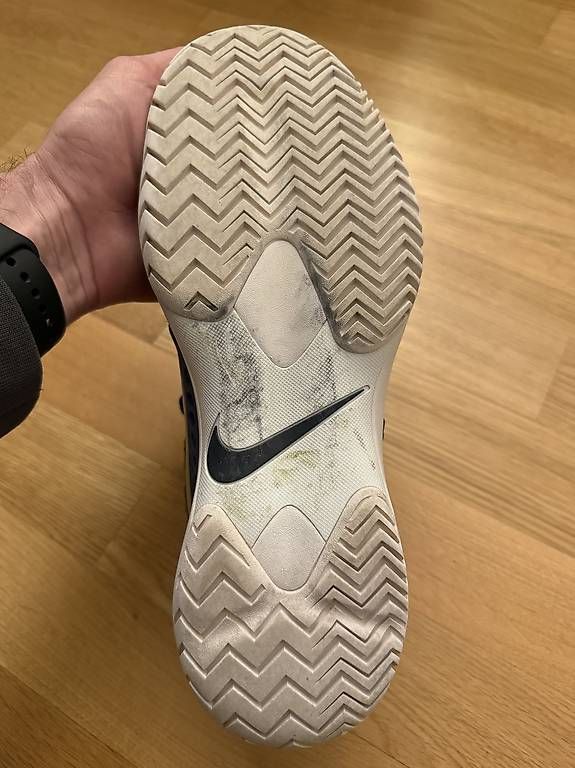 Nike Scarpe da uomo: Chaussure Nike Tennis Occasion – Usato da Neuchâtel venduto da didi10k 2