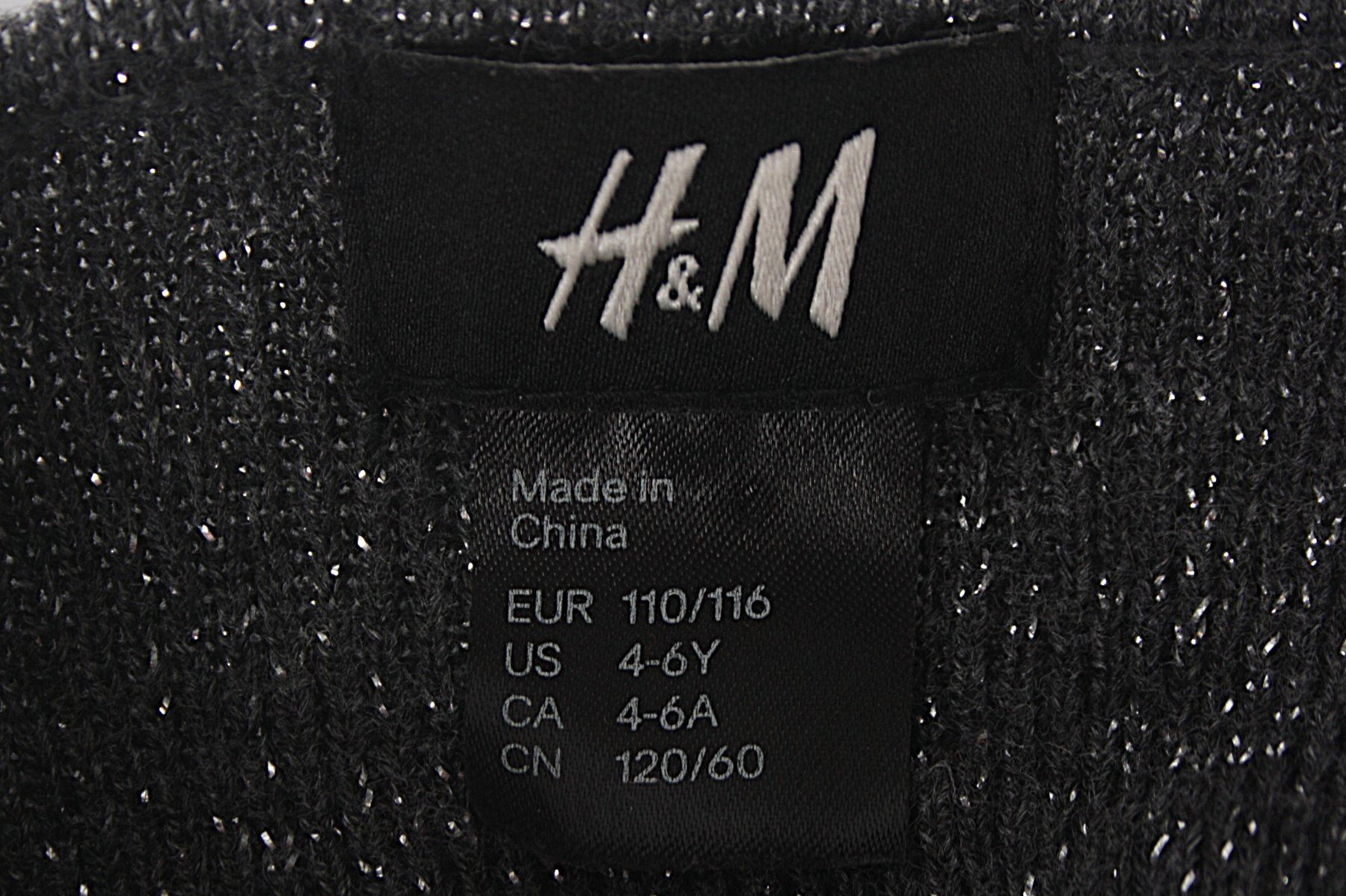 H&M Vestiti & Gonne: H&M Glitzer Mädchenkleid gr. 110/116 – Usato da Zollikofen venduto da Restwert_Zollikofen 2