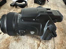 Nikon Digitalkamera Coolpix P1100 mit Zubehör