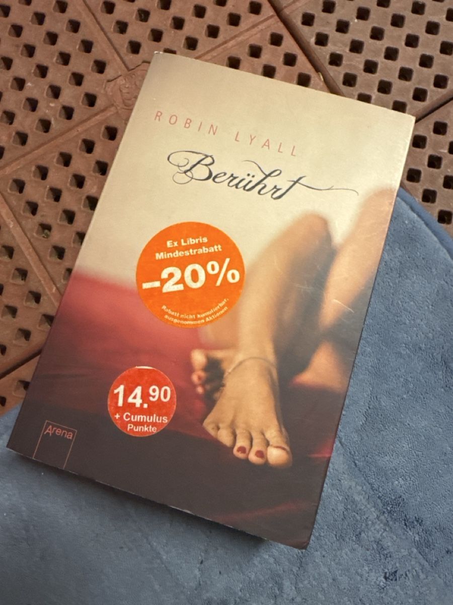 Bücher: Robin Lyall Berührt Taschenbuch – Gebraucht aus Zürich von Belisimo