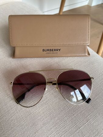 Burberry Sonnenbrille gold elegant neu gem. Beschreibung