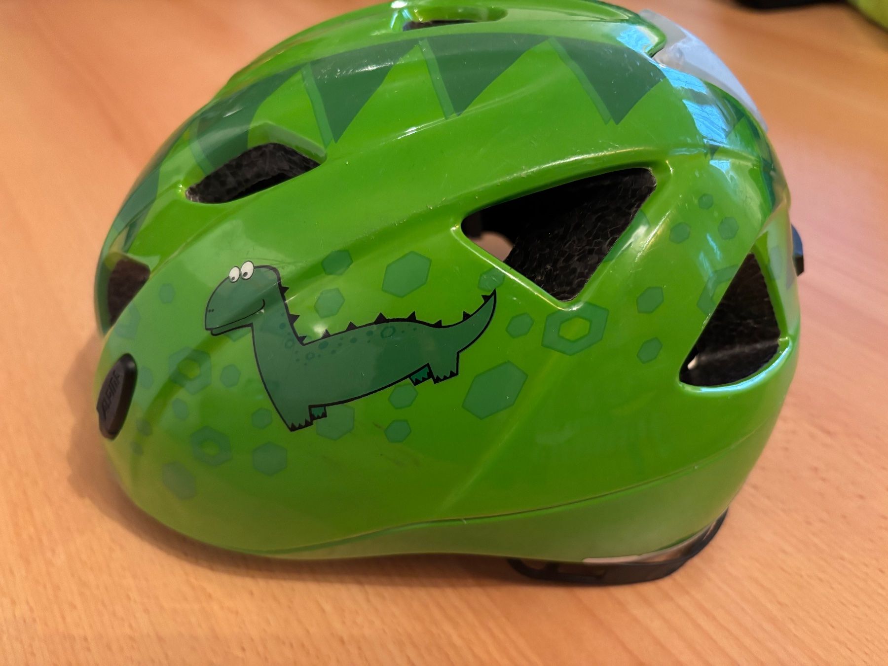 Alpina Caschi: Fahrradhelm | Velohelm mit Licht – Usato da Seuzach venduto da Schwede83
