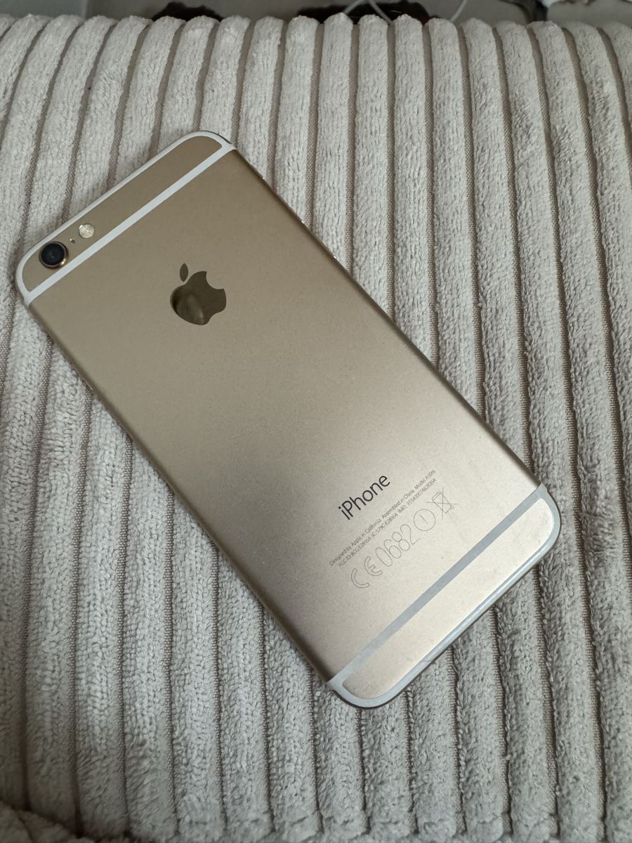 Apple Handys / Smartphones: iPhone 6 Defekt Gold – Defekt aus Wangen SZ von wakaawinhu 1