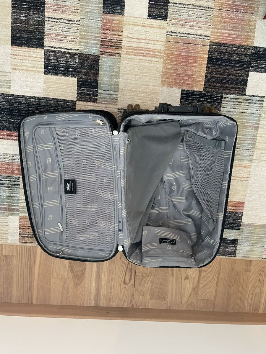 Valigie: Hand baggage  – Usato da Chêne-Bougeries venduto da and_q6xj 1