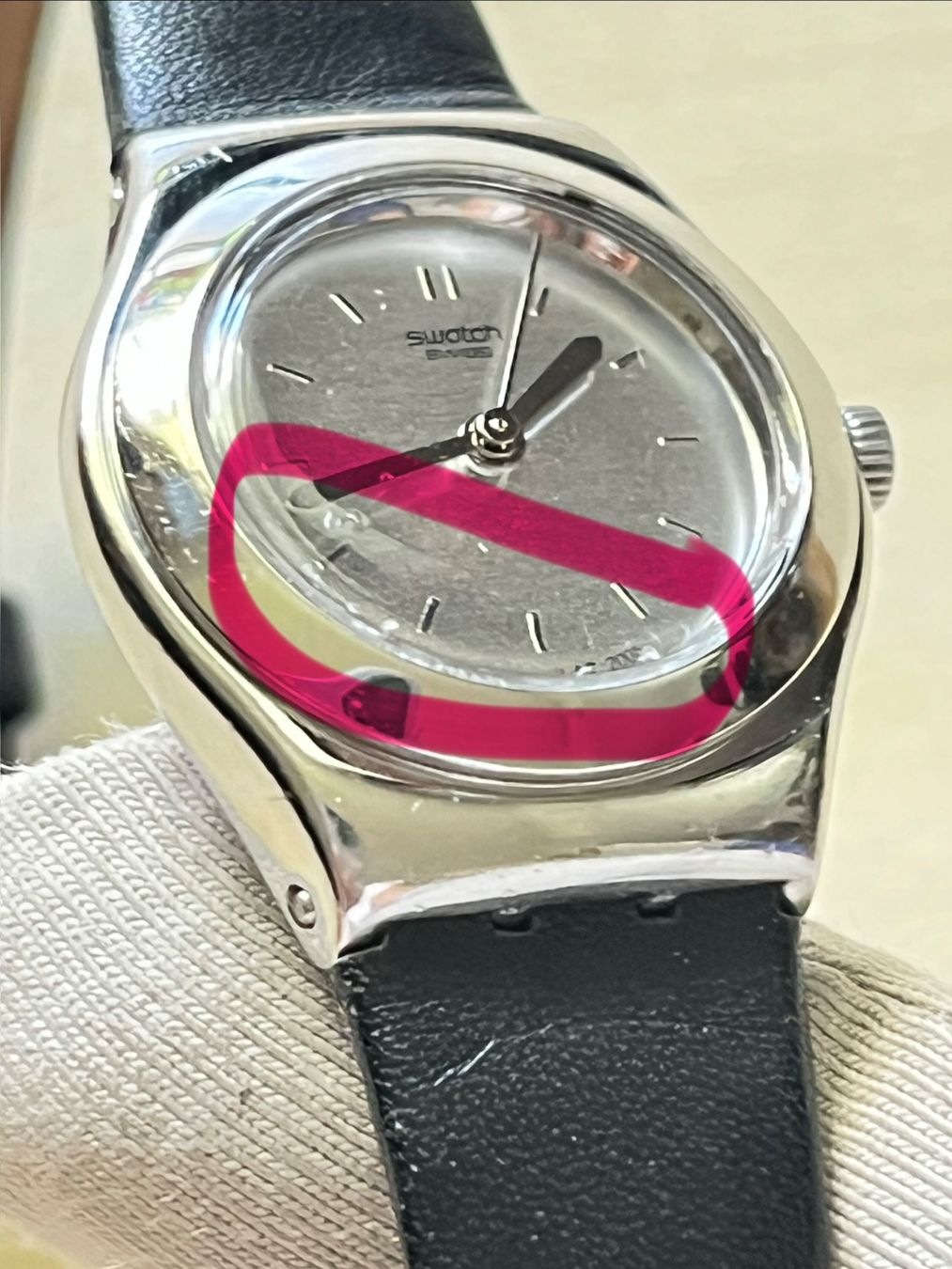 Swatch Orologi: Swatch Damenuhr Lederarmband Silberfarben – Usato da Grenchen venduto da chththl 4