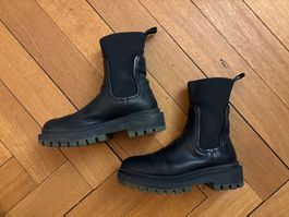 Schwarze Boots von CRICKIT Gr. 37